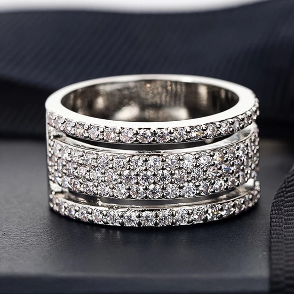 STERLING SILVER LUXURY WIDE BAND RING - Picture 3 of 4